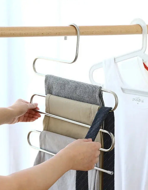 Load image into Gallery viewer, Non-Slip Clothes Hangers
