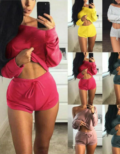 Load image into Gallery viewer, Hot crop top with shorts
