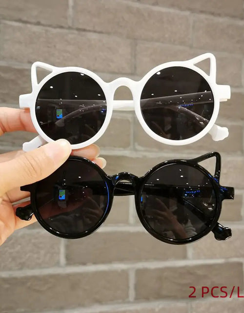 Load image into Gallery viewer, Kids&#39; Vintage Sunglasses
