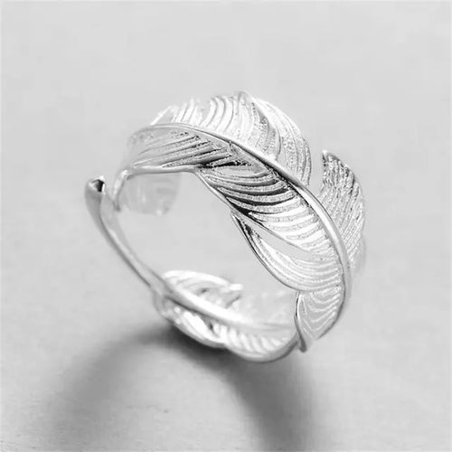 Load image into Gallery viewer, Silver Plated Love Hug Rings
