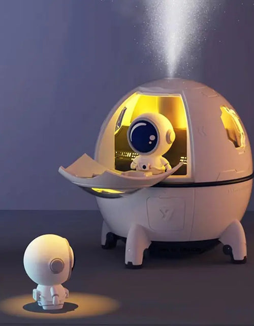 Load image into Gallery viewer, New Astronaut Air Humidifier
